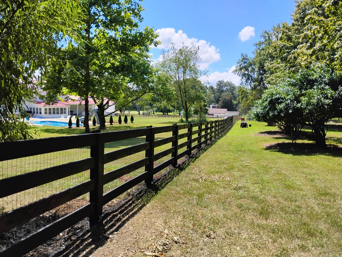 Deck sealing project in Mount Juliet, TN