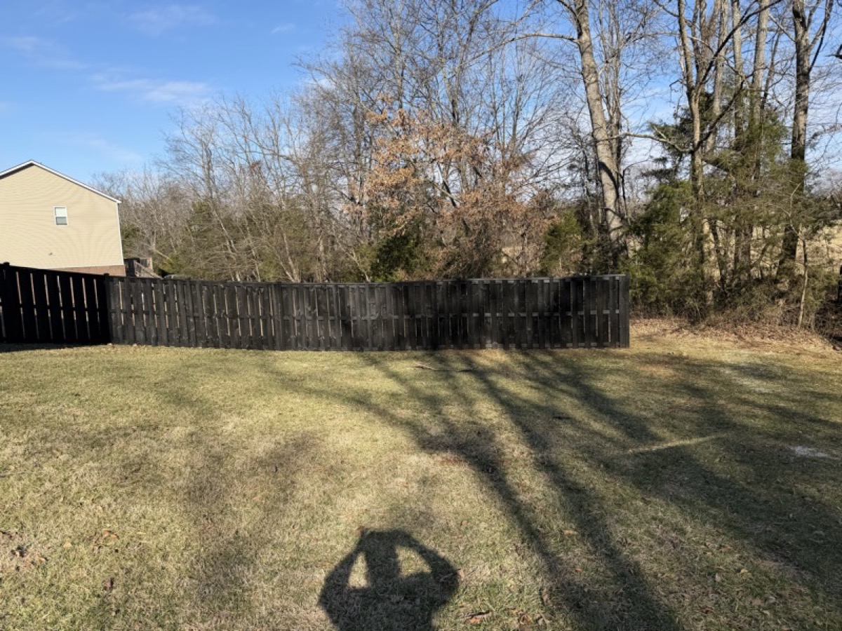 Fence staining project in Murfreesboro, TN